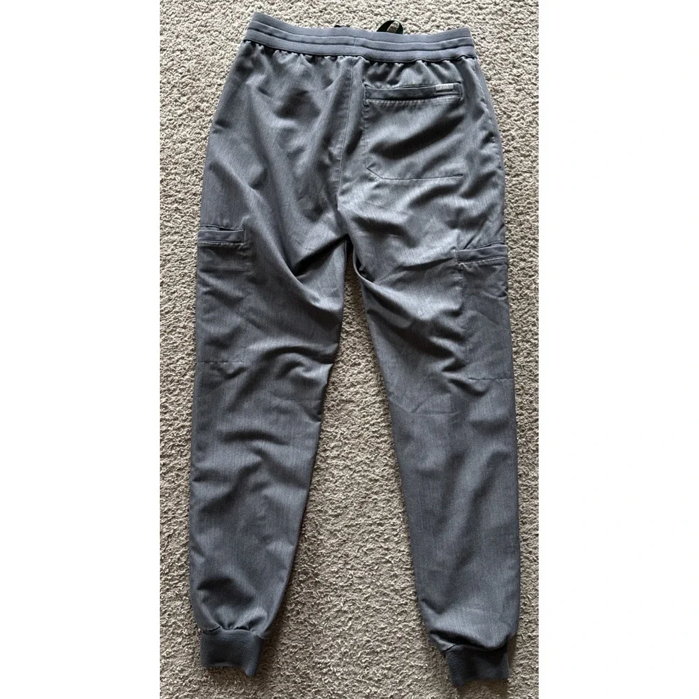 FIGS Technical Collection‎ Style M20SW2007 Men's Small Gray Joggers